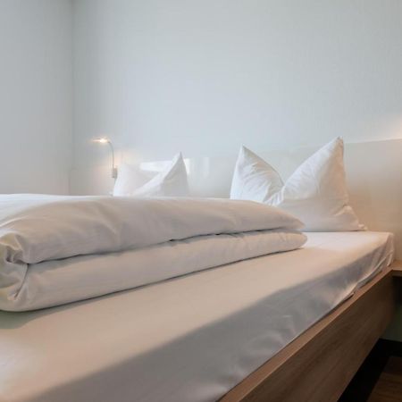 A2 Hotels Denkendorf - Airport & Messe Экстерьер фото