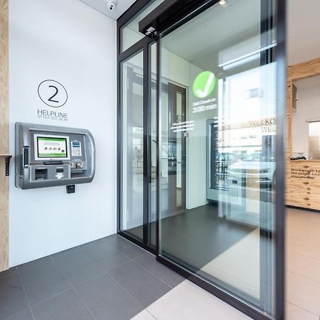 A2 Hotels Denkendorf - Airport & Messe Экстерьер фото