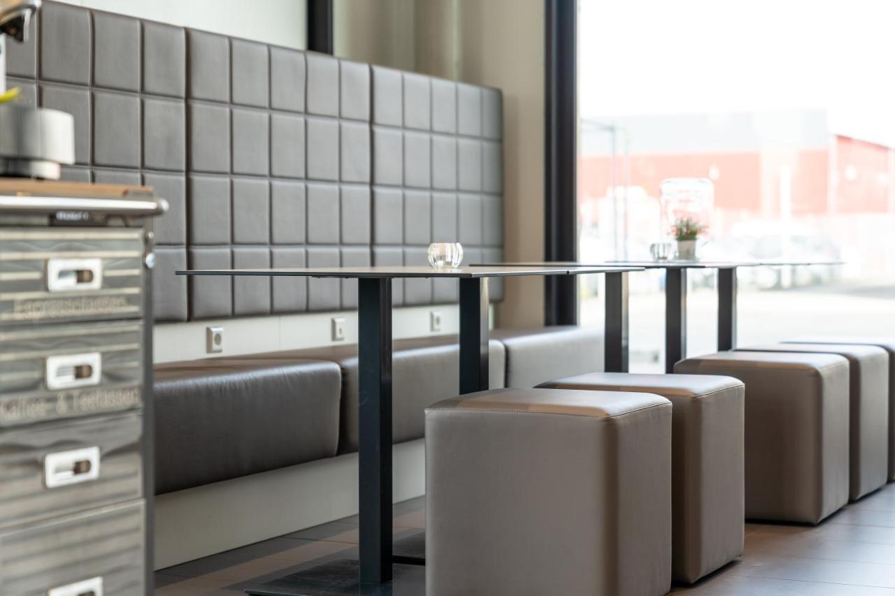 A2 Hotels Denkendorf - Airport & Messe Экстерьер фото