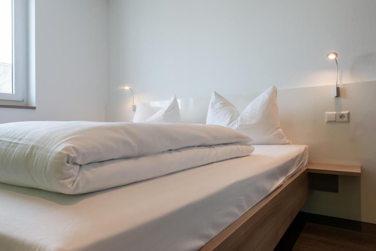 A2 Hotels Denkendorf - Airport & Messe Экстерьер фото